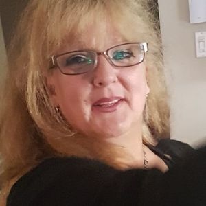 Meet your Posher, Cassandra-lynn